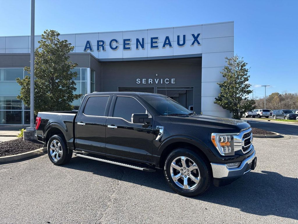 2022 Ford F-150 XLT's photo