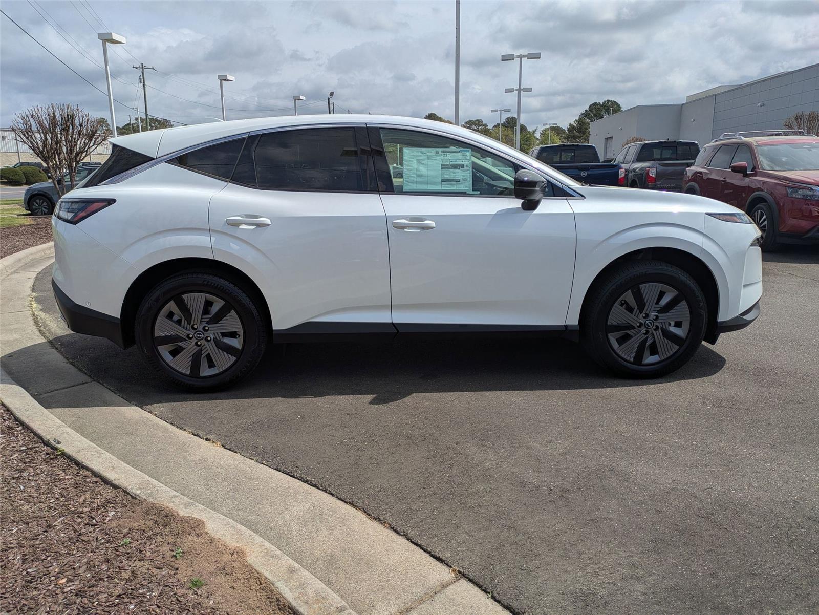 2025 Nissan Murano SL photo 4