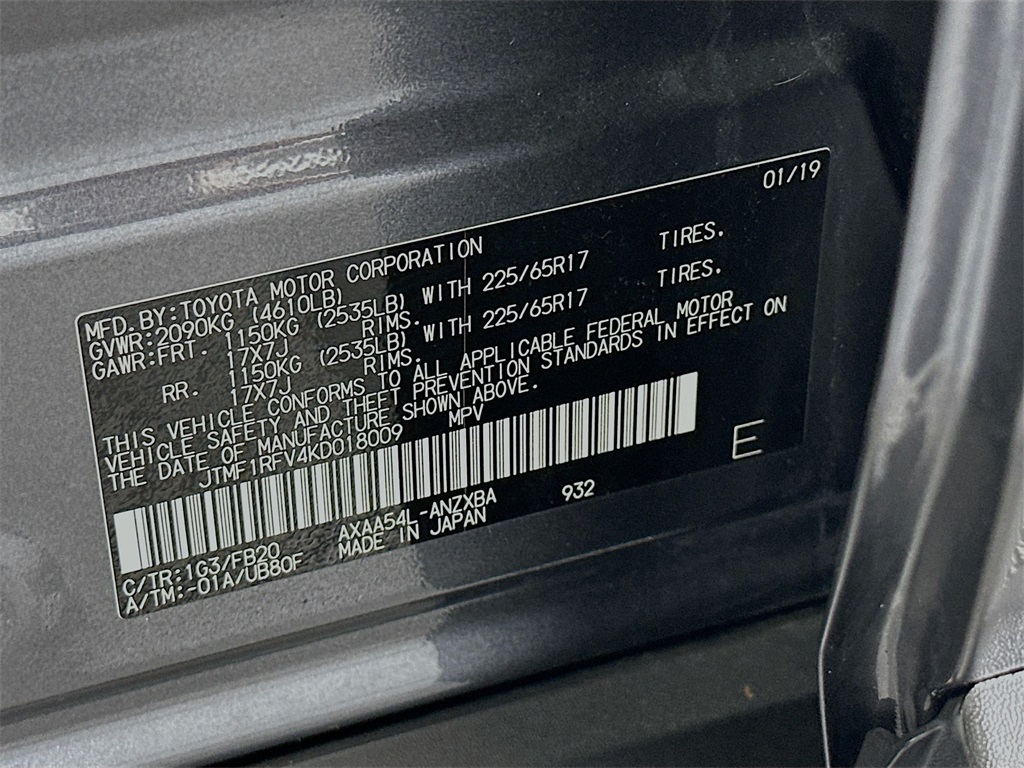 2019 Toyota RAV4 LE photo 26