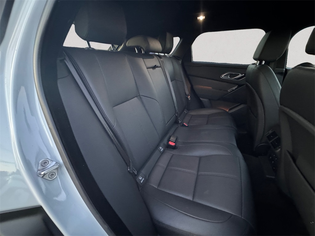 2024 Land Rover Range Rover Velar SE photo 13