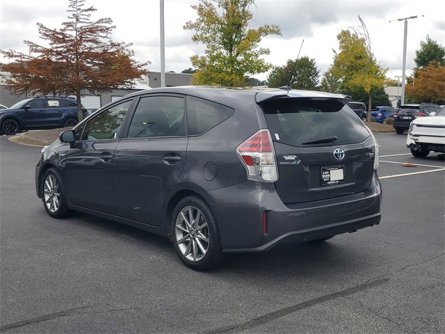 2017 Toyota Prius V Five photo 5