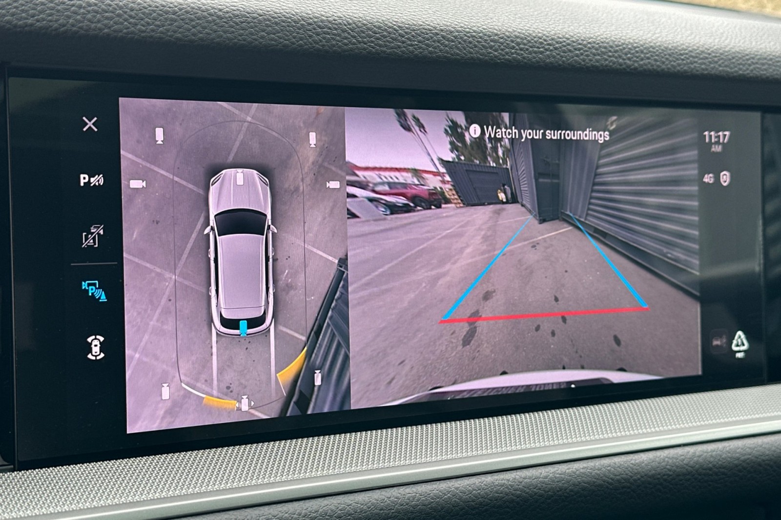 2025 Porsche Cayenne Turbo photo 26