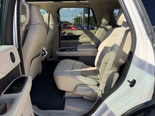 2019 Lincoln Navigator Reserve photo 19