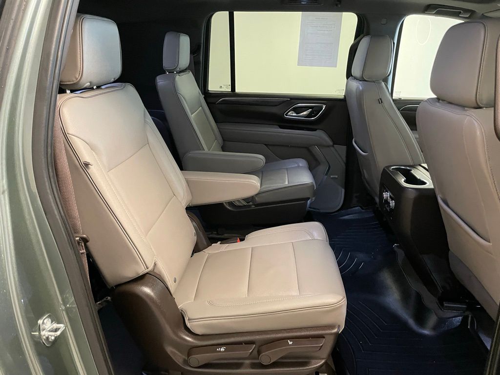 2023 Gmc Yukon XL SLT photo 15