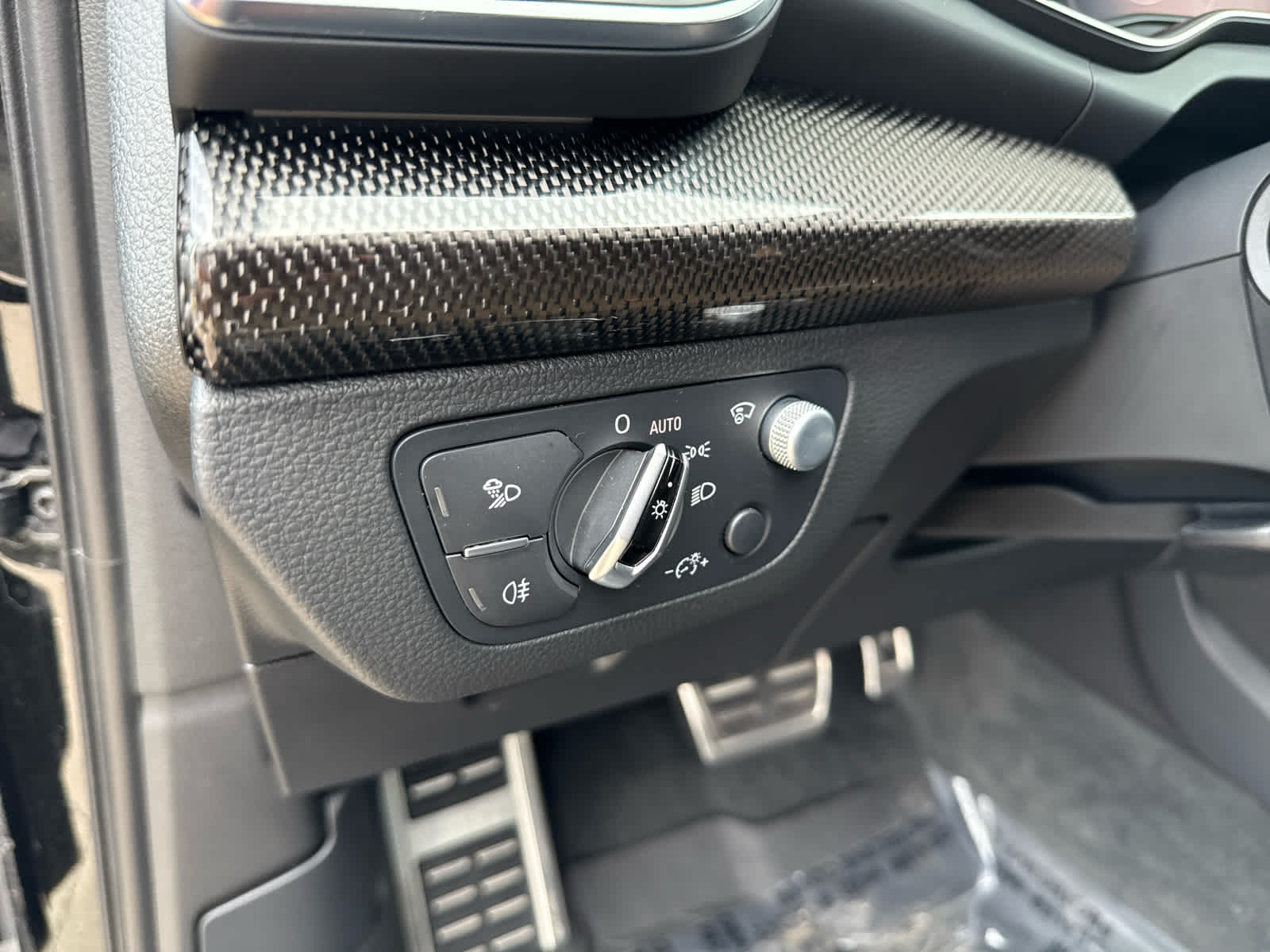 2018 Audi SQ5 Prestige photo 19