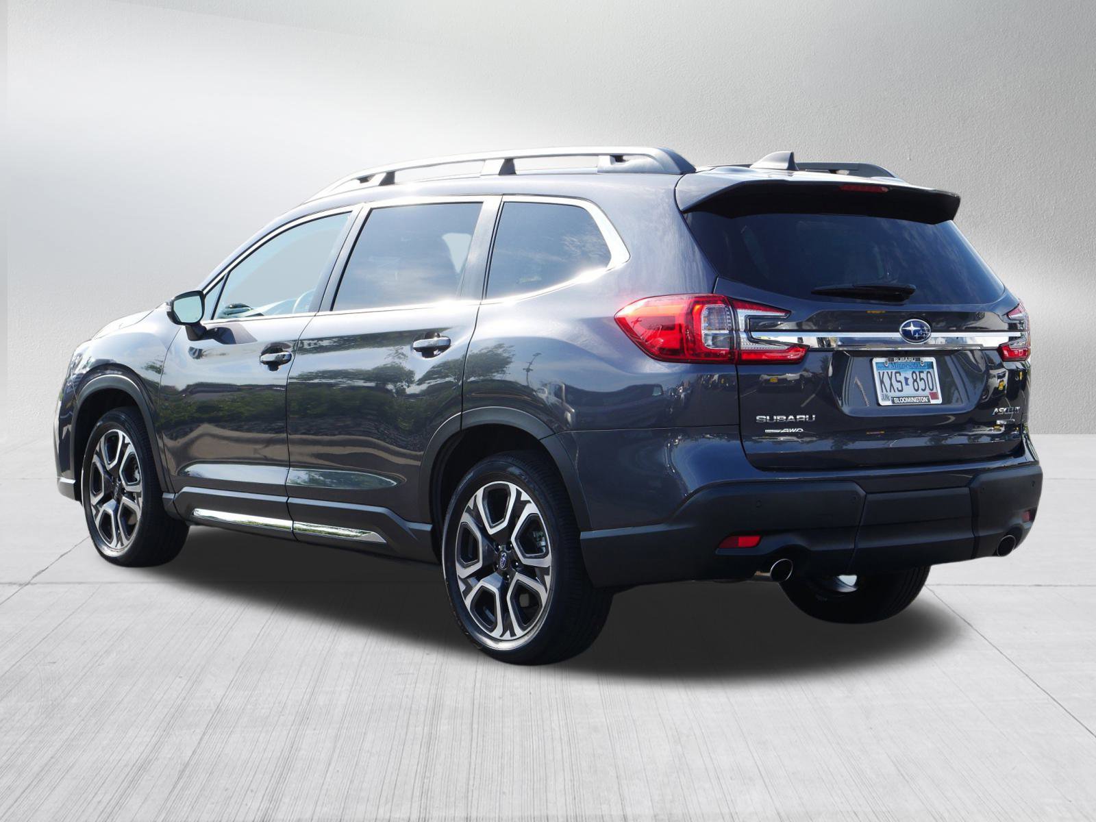 2023 Subaru Ascent Limited photo 5