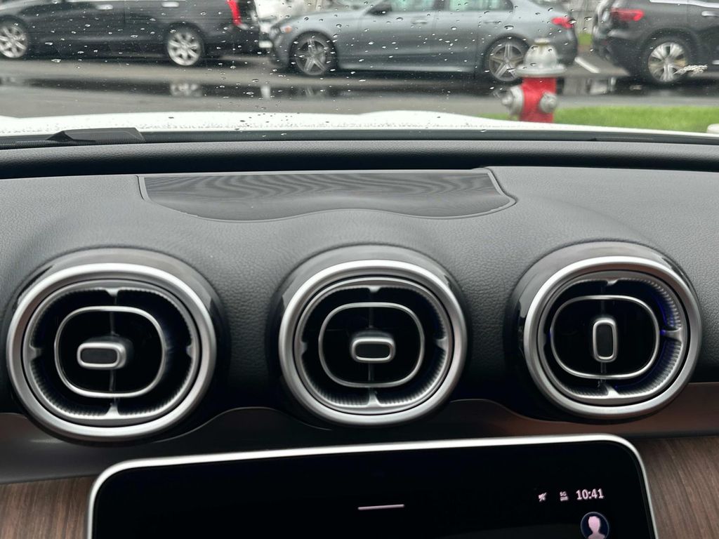 2025 Mercedes Benz C 300 4MATIC photo 34
