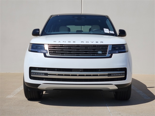2025 Land Rover Range Rover SE photo 2