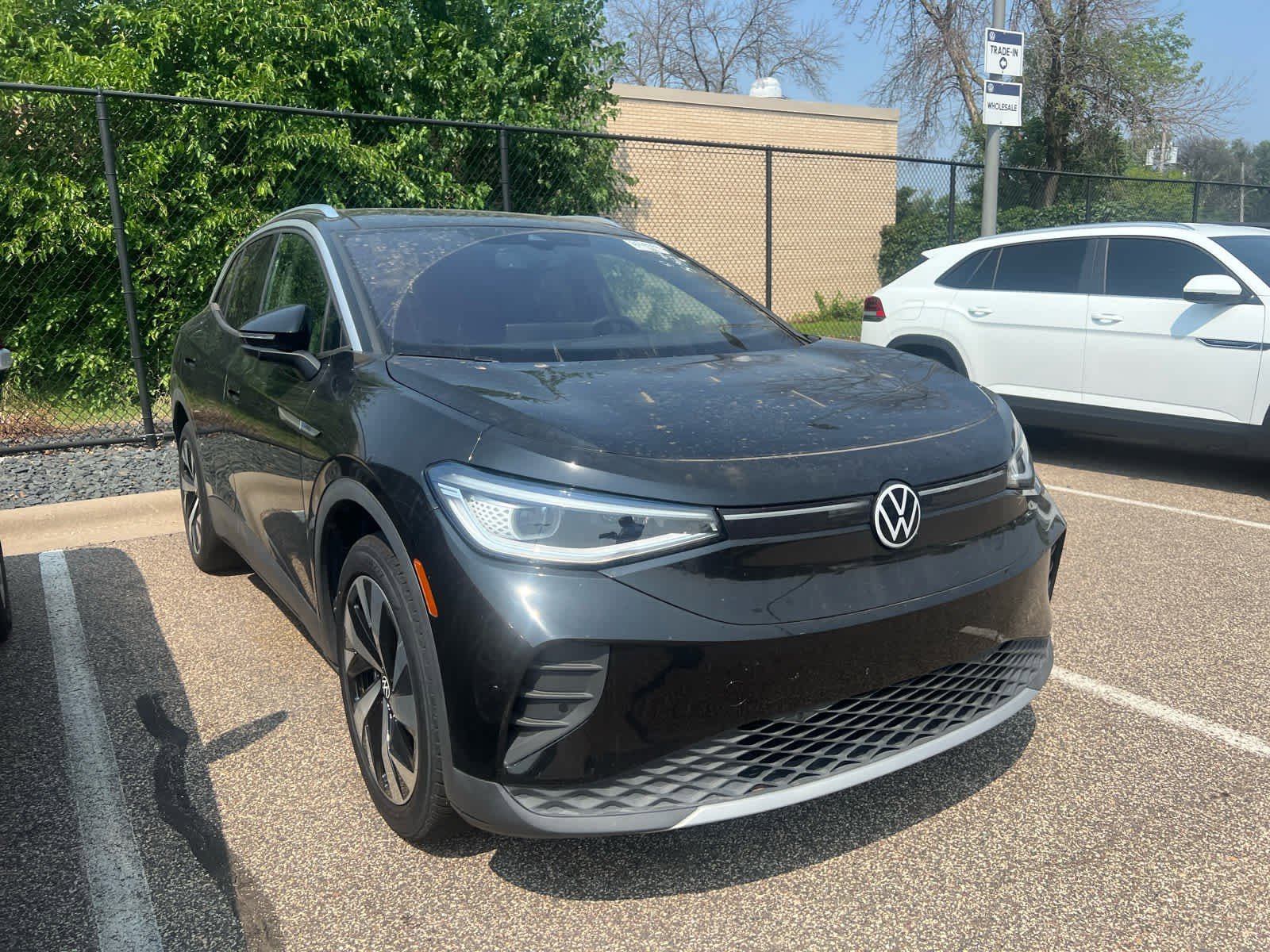 Certified 2022 Volkswagen ID.4 PRO S with VIN WVGUNPE28NP071138 for sale in Brooklyn Center, Minnesota