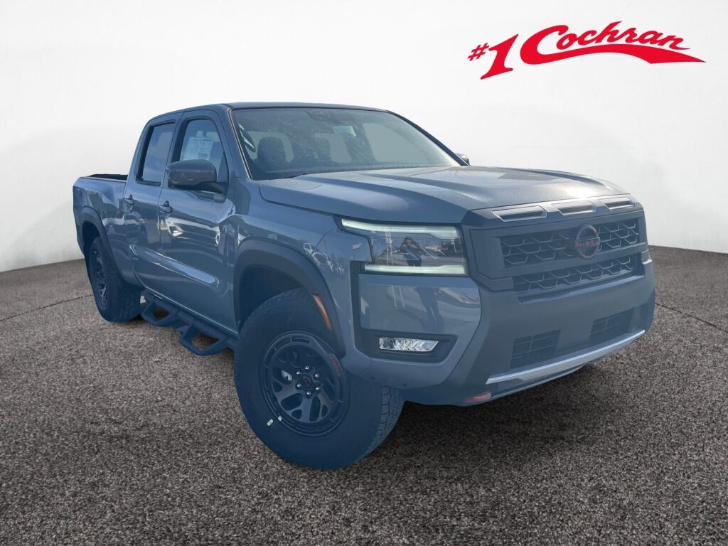 2026 Nissan Frontier PRO-4X's photo