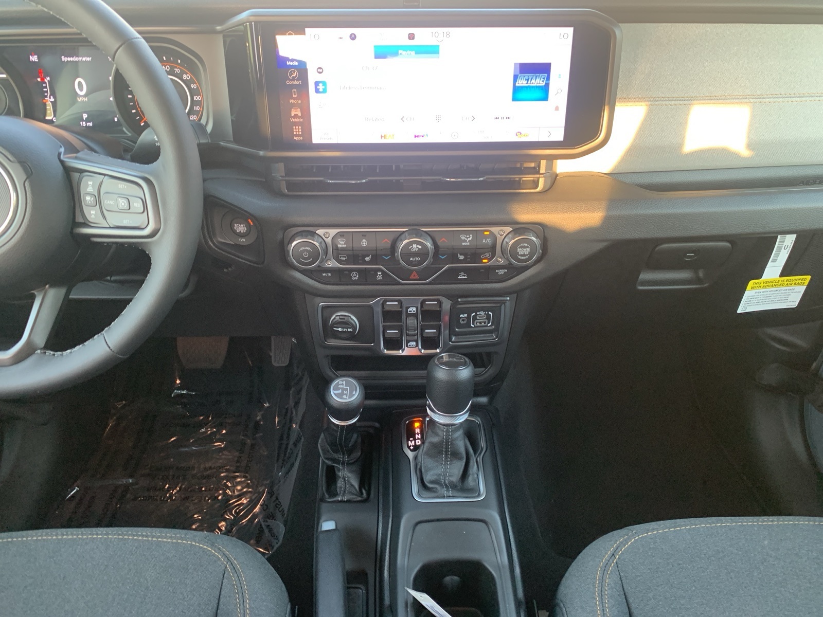 2025 Jeep Gladiator Sport S photo 24