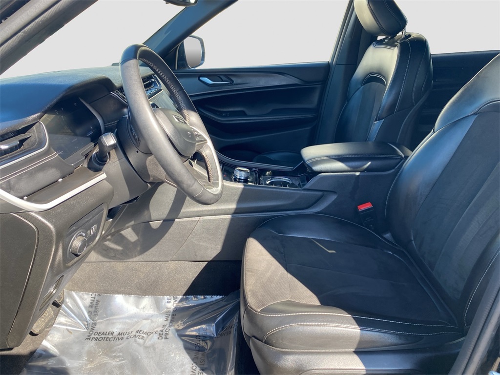 2023 Jeep Grand Cherokee Altitude photo 7