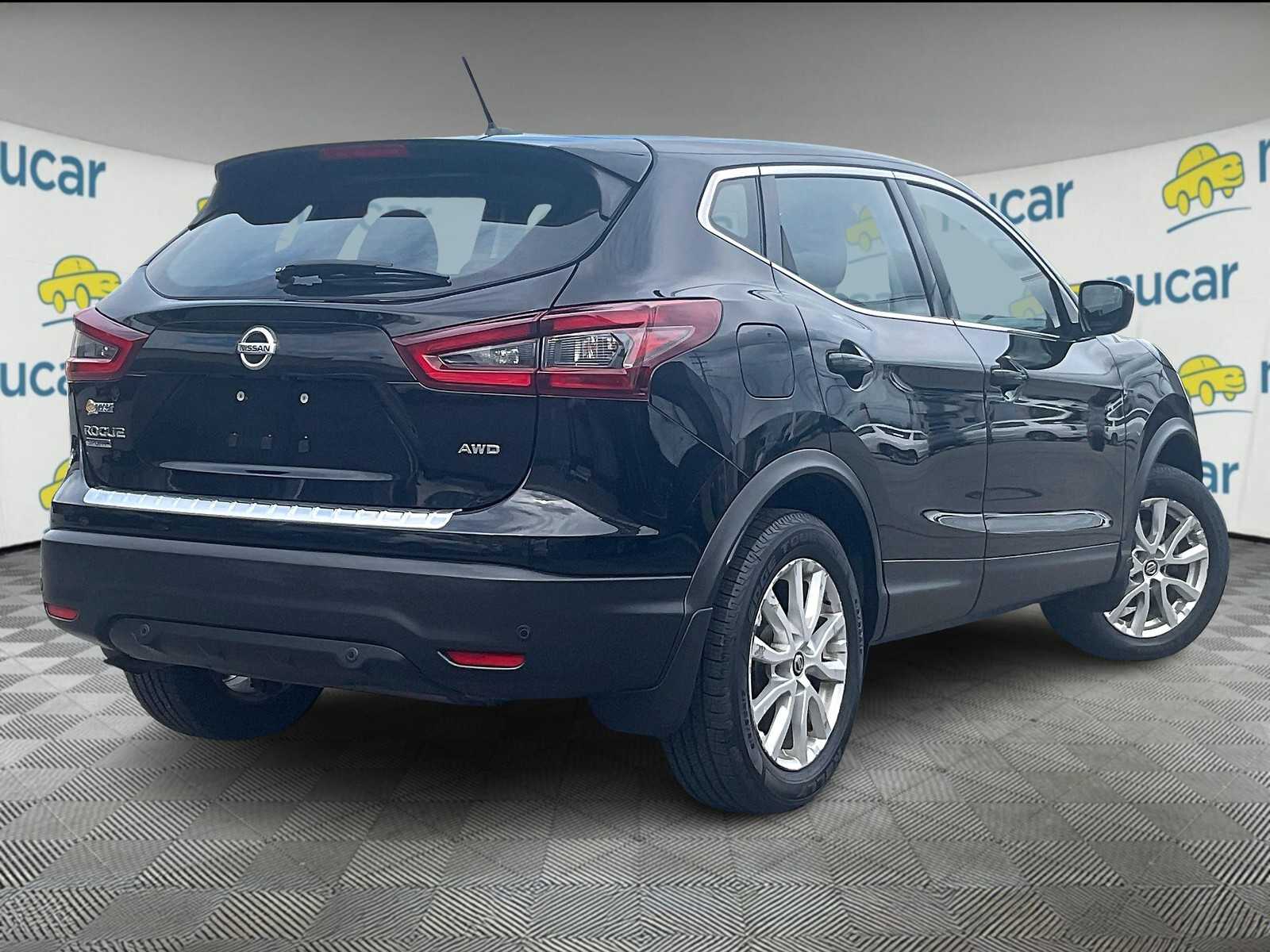 2020 Nissan Rogue Sport S photo 4