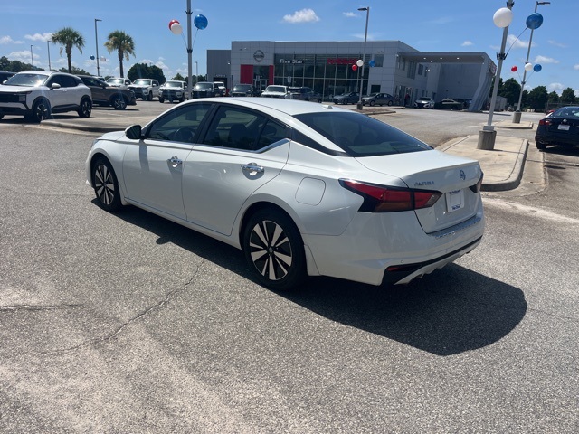 2022 Nissan Altima 2.5 SV photo 4