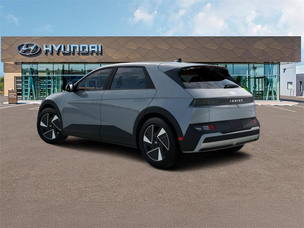 2025 Hyundai Ioniq 5 SE photo 4