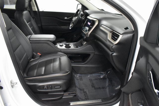 2023 Gmc Acadia Denali photo 13