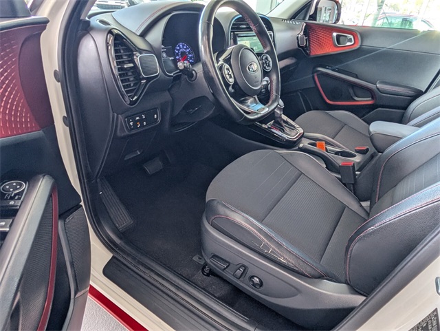 2020 Kia Soul GT-Line Turbo photo 7