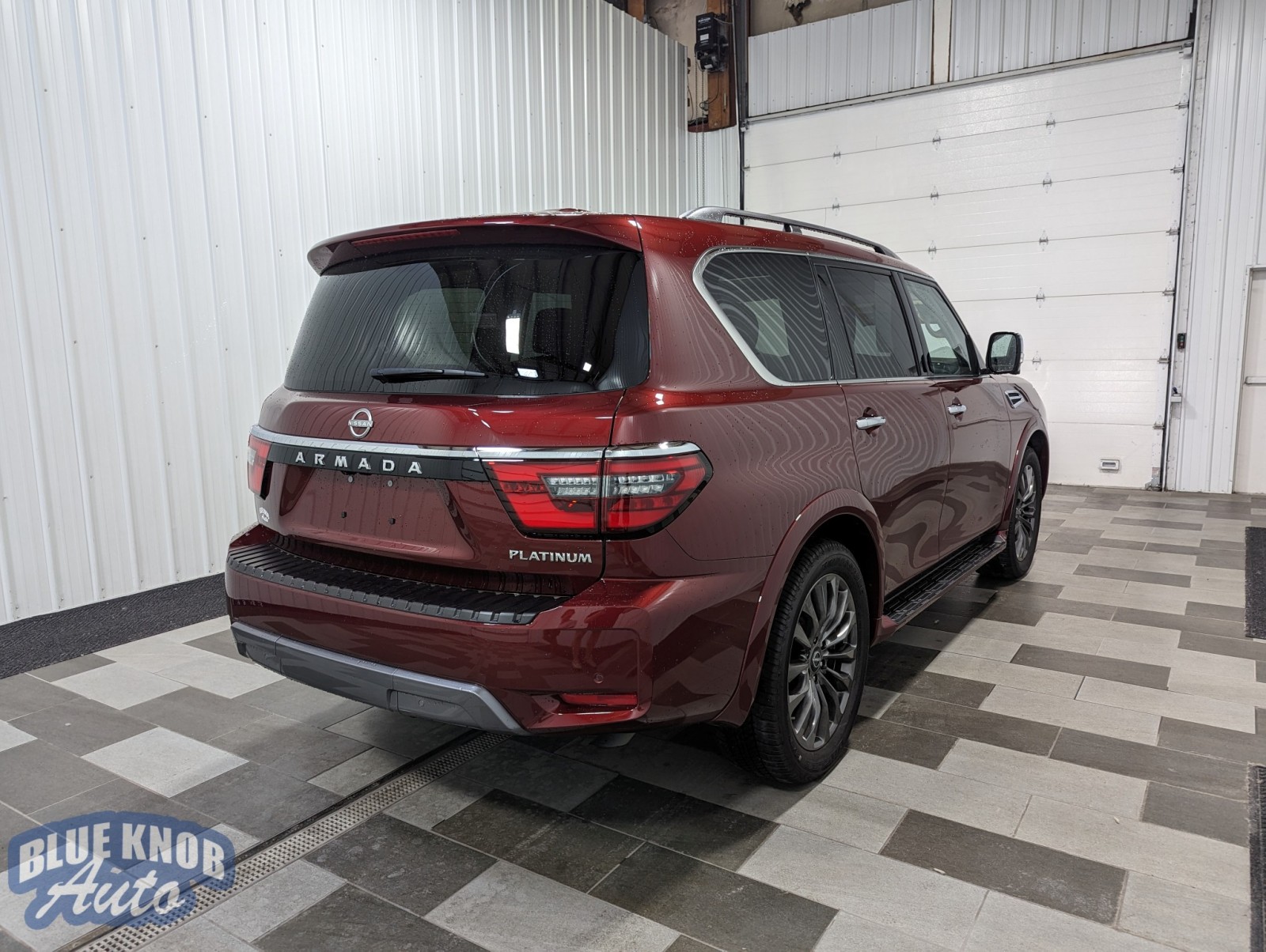 2024 Nissan Armada Platinum photo 3