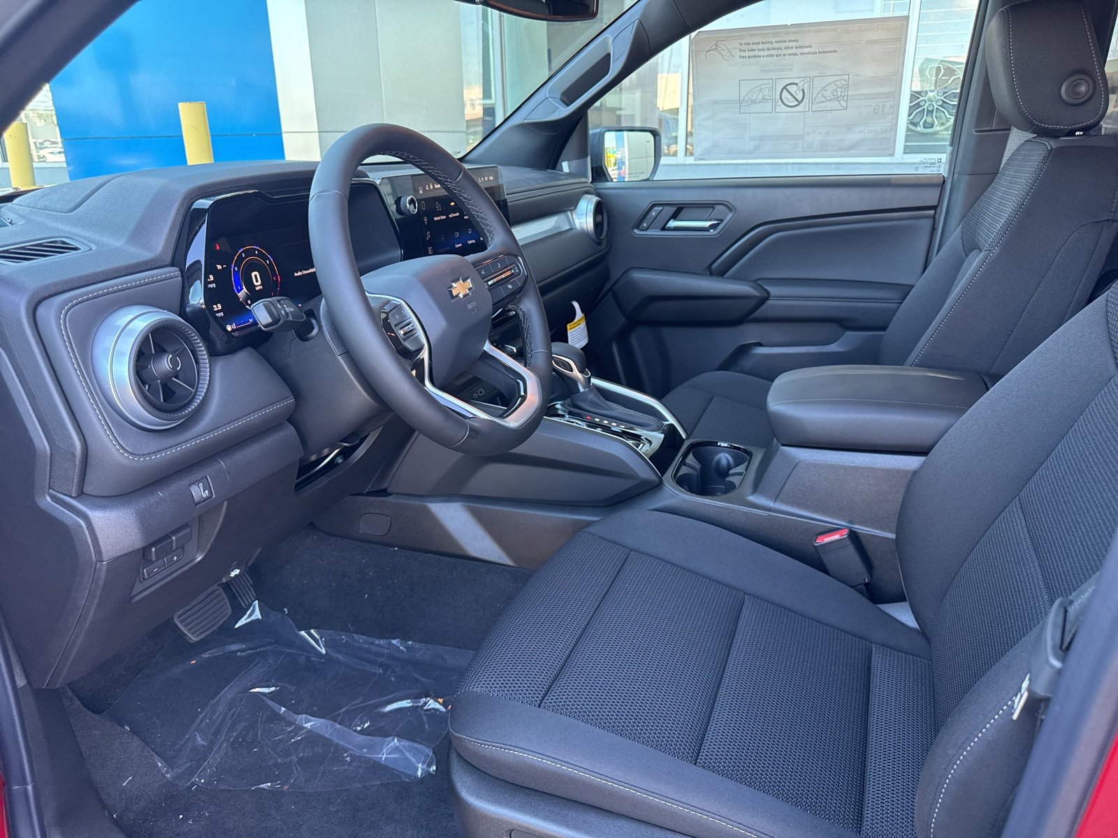 2026 Chevrolet Colorado LT photo 16