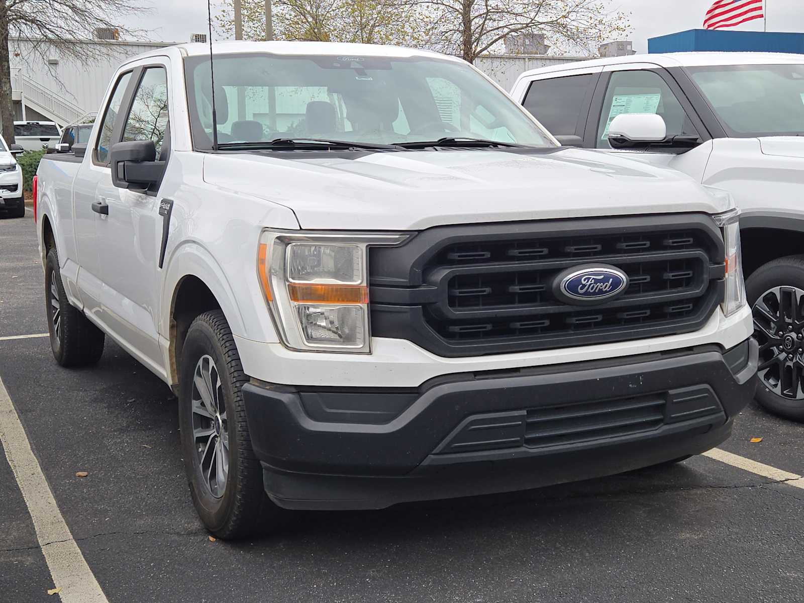 2022 Ford F-150 XL's photo