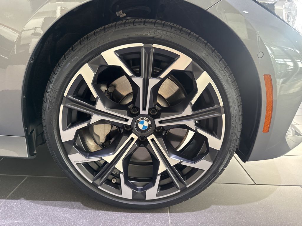 2025 Bmw 330i xDrive photo 10