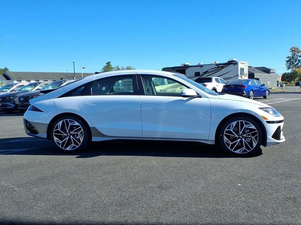 2025 Hyundai Ioniq 6 SEL photo 4