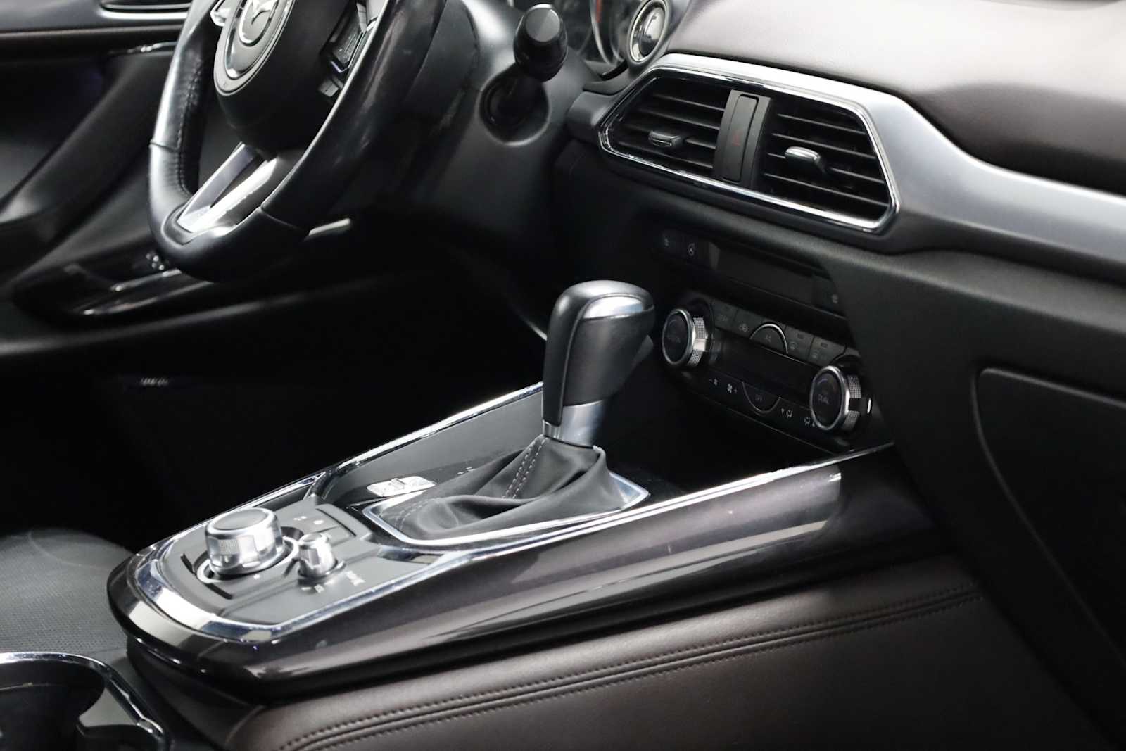 2018 Mazda CX-9 Grand Touring photo 19