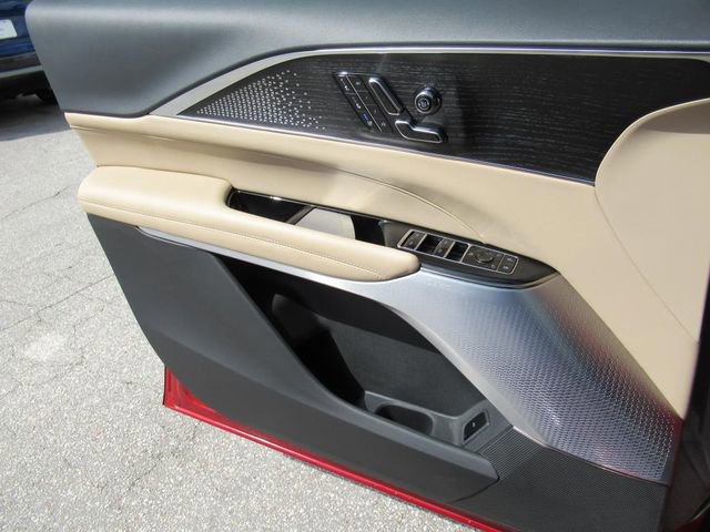 2026 Cadillac Lyriq photo 28
