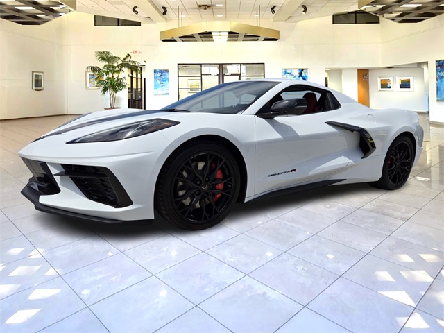 2024 Chevrolet Corvette Stingray 2LT photo 3