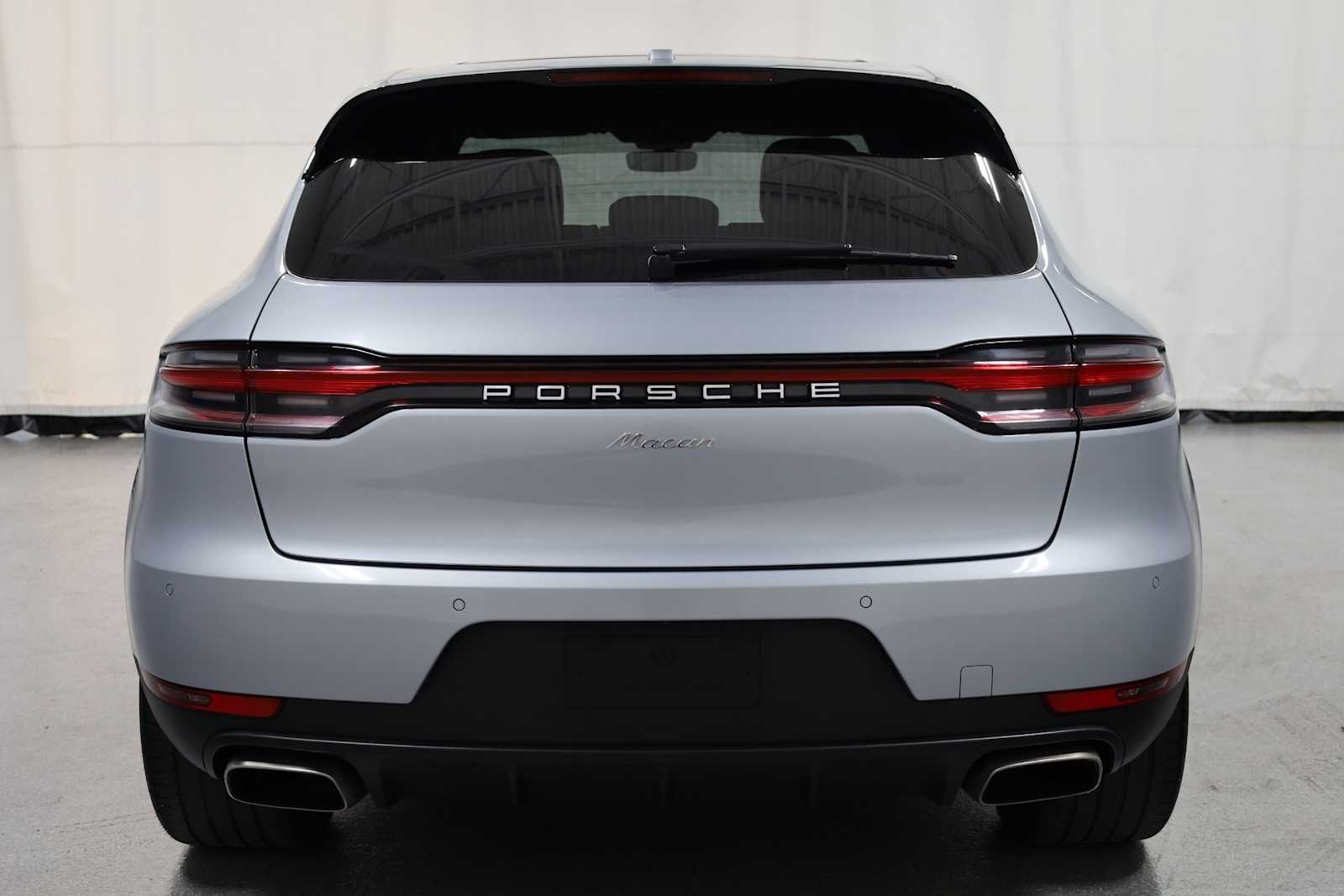 2021 Porsche Macan Base photo 7