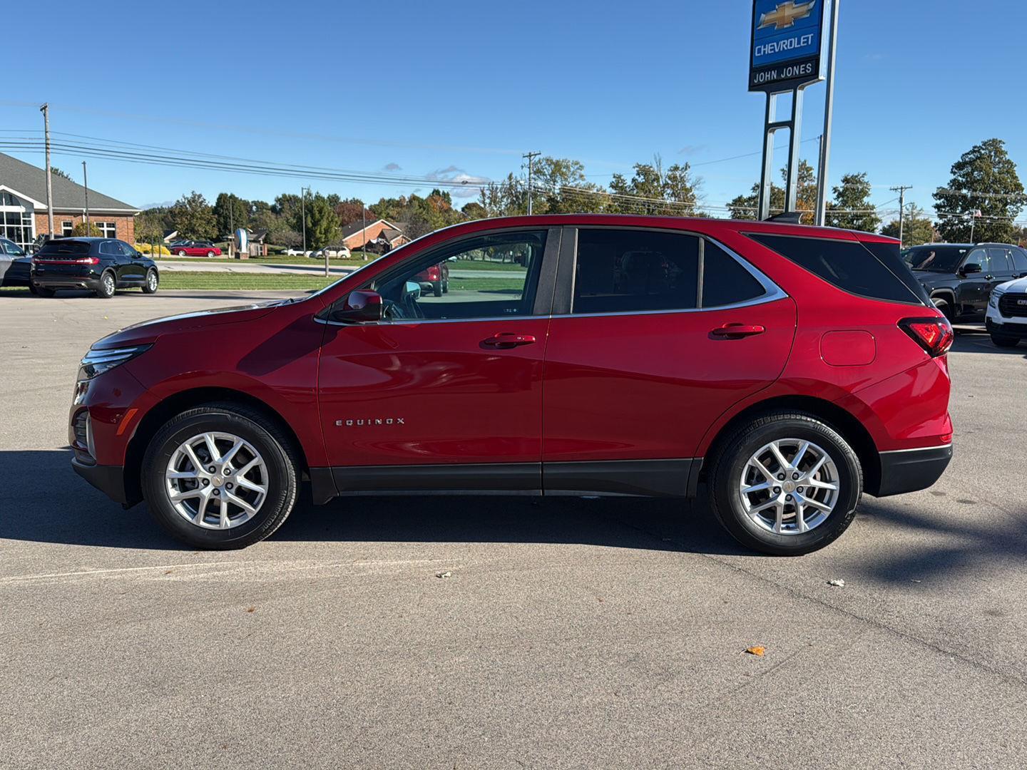 2023 Chevrolet Equinox LT photo 3