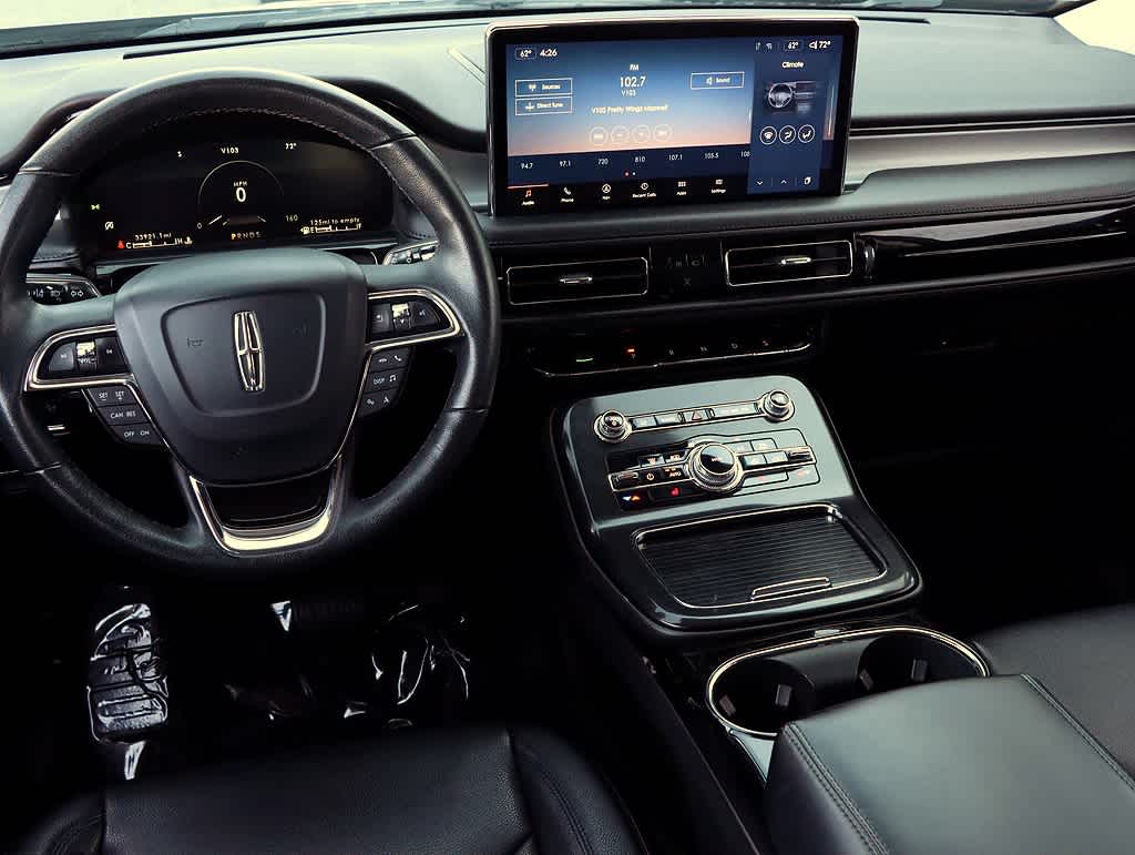 2022 Lincoln Nautilus Standard photo 13