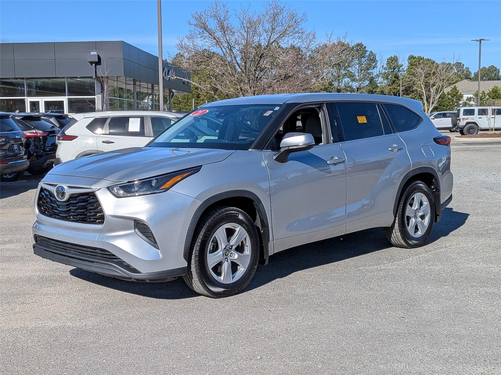 2021 Toyota Highlander L's photo