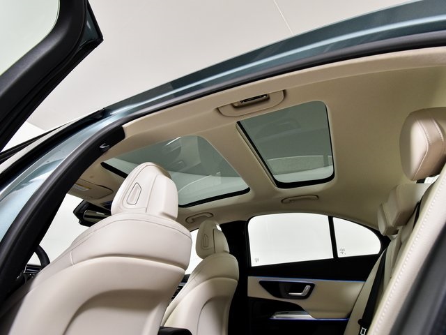 2026 Mercedes Benz E 350 4MATIC Sedan photo 33