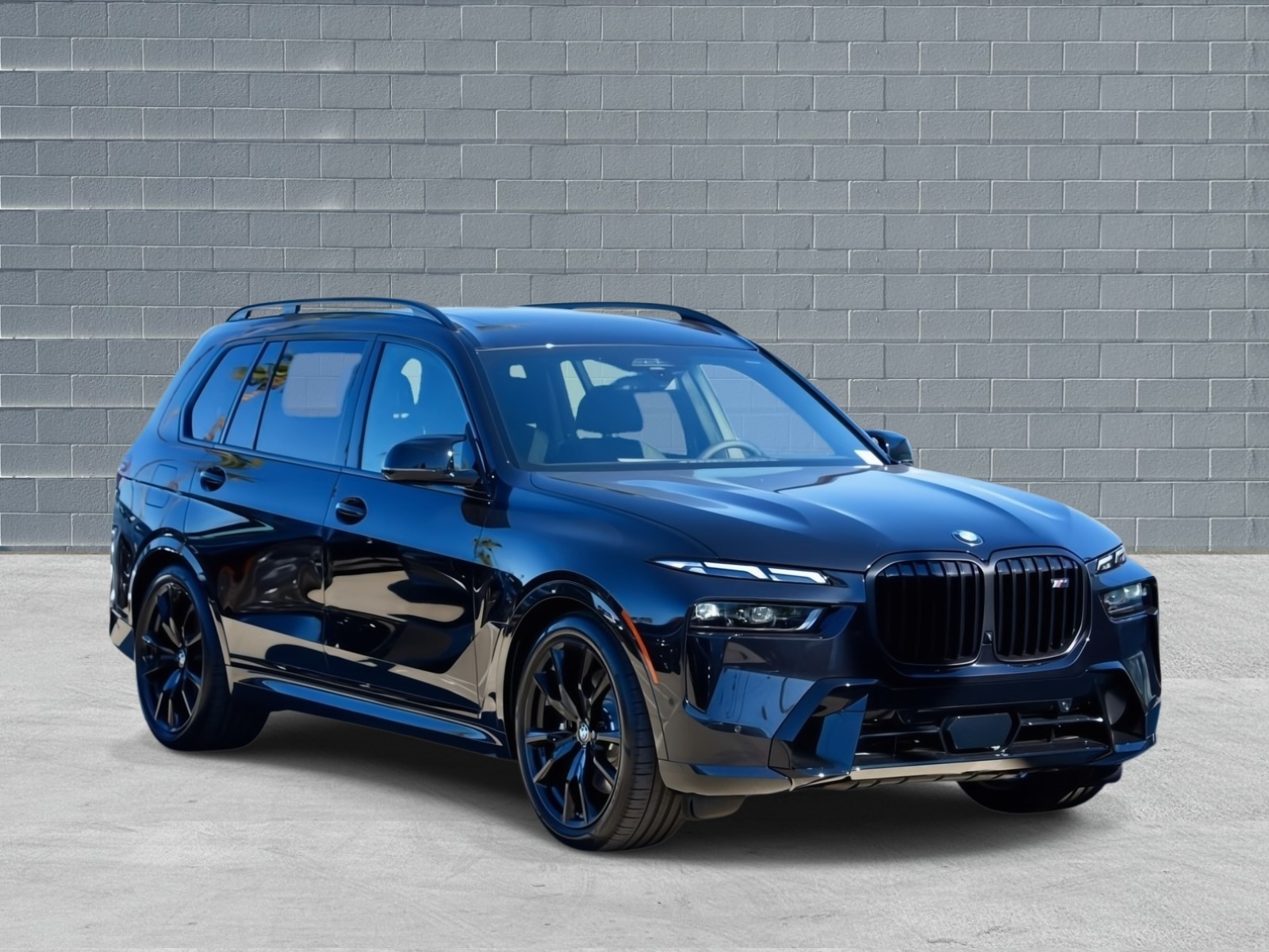 2026 BMW X7 M60i's photo