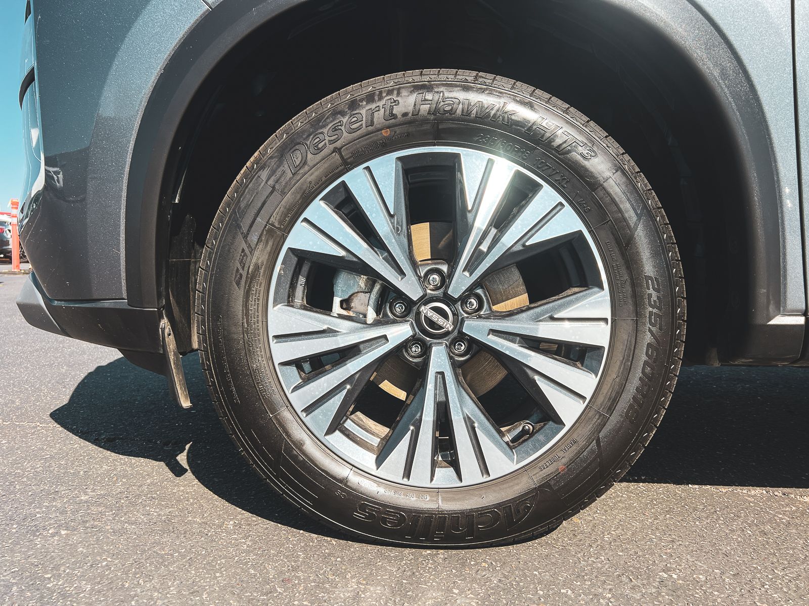 2023 Nissan Rogue SV photo 4