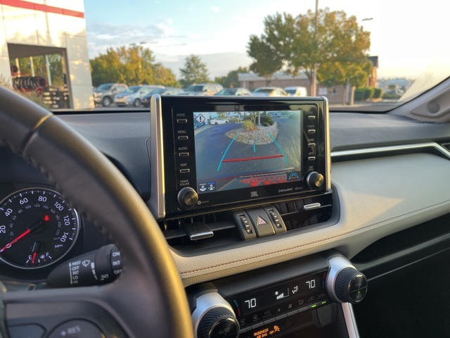 2019 Toyota RAV4 XLE Premium photo 23