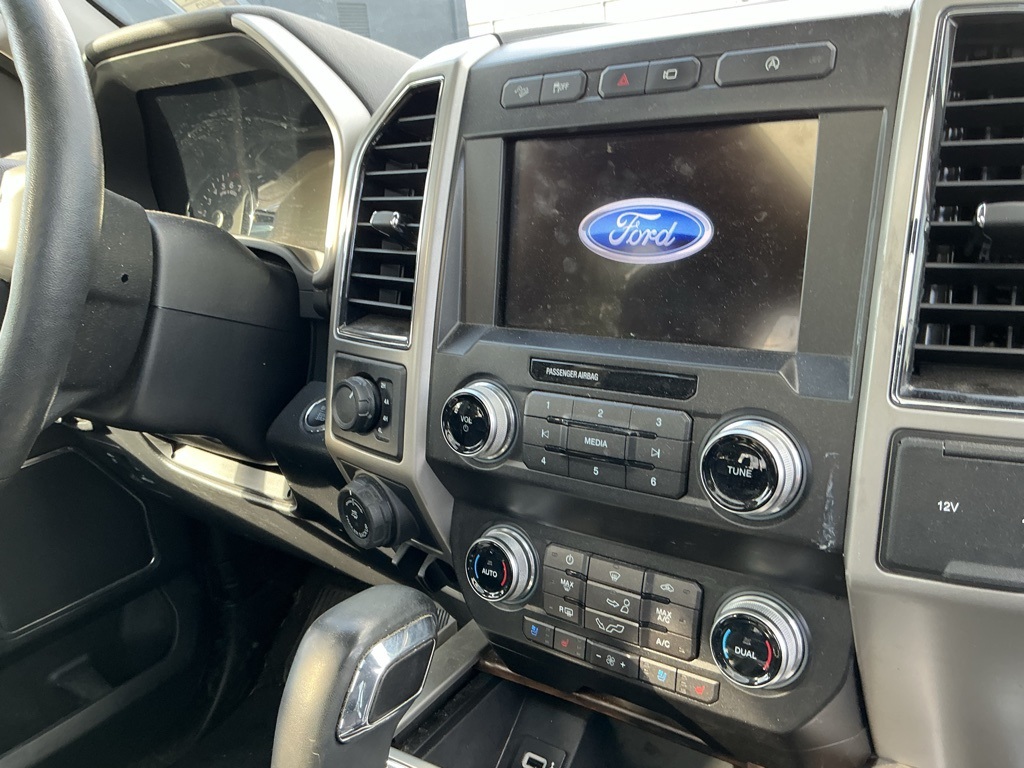 2019 Ford F-150 Lariat photo 7