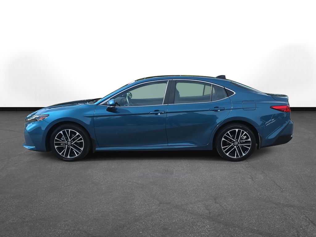 2025 Toyota Camry XSE photo 8