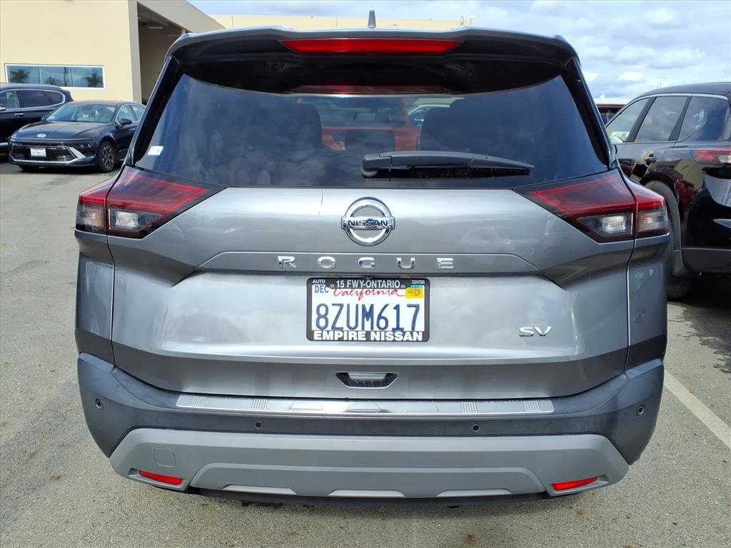 2021 Nissan Rogue SV photo 4