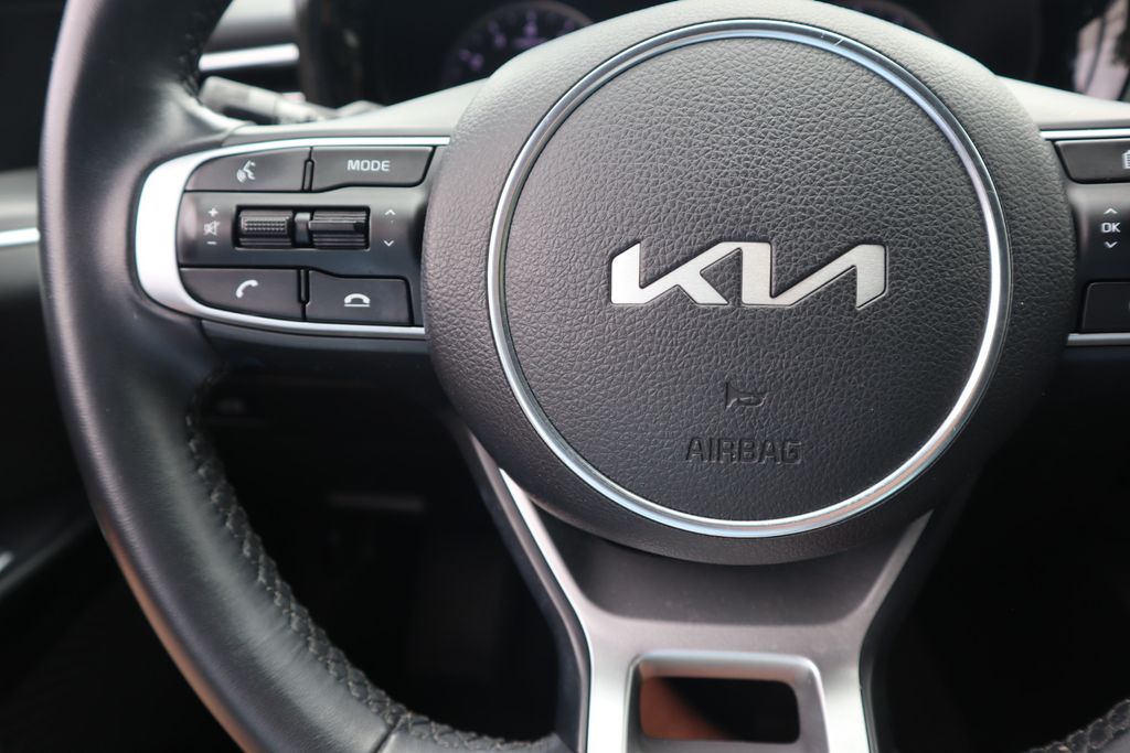 2023 Kia K5 GT-Line photo 20
