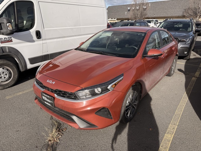 2023 Kia Forte LXS photo 3