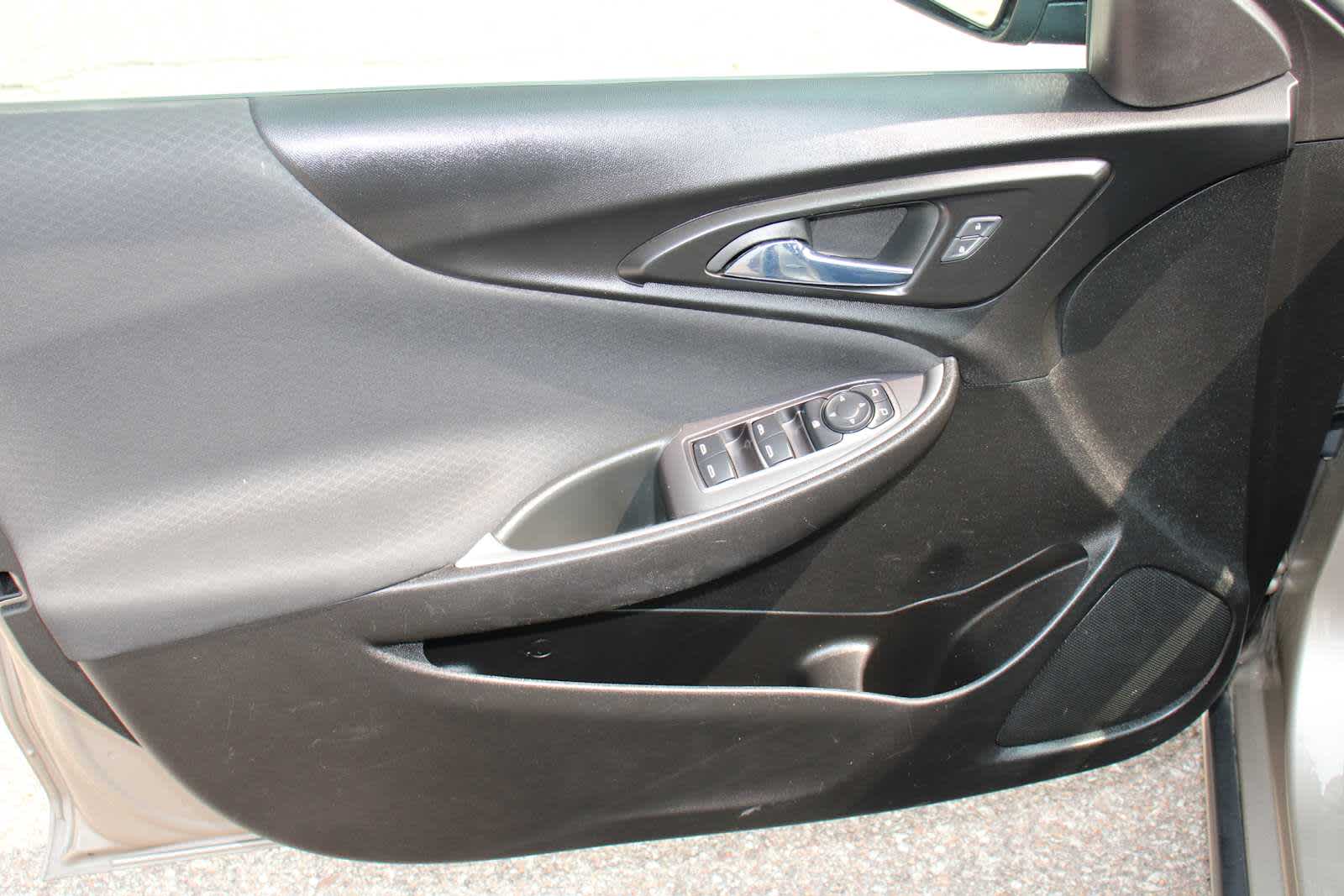 2022 Chevrolet Malibu photo 11