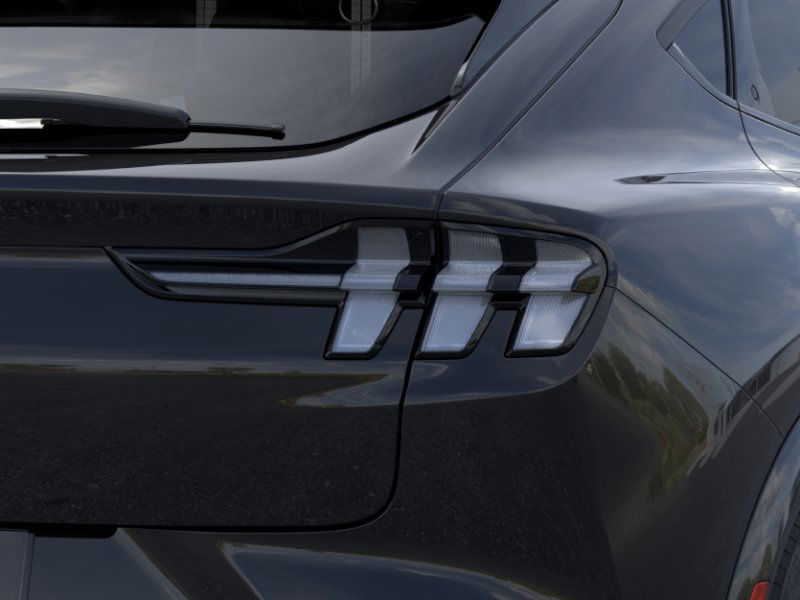 2025 FORD MUSTANG MACH-E - Image 21