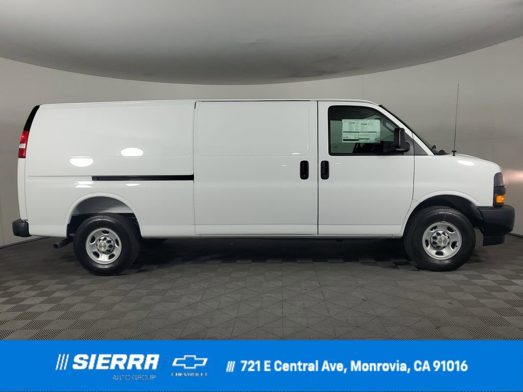 2025 Chevrolet Express Cargo Work Van's photo