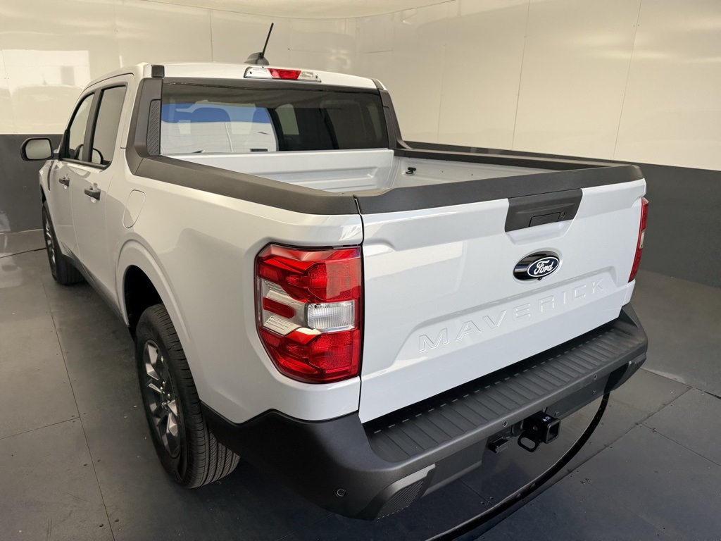 2025 Ford Maverick XLT photo 2