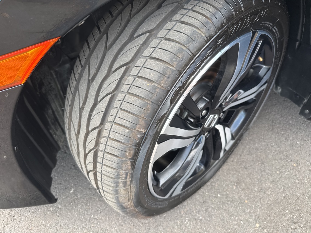 2017 Honda Civic Touring photo 48