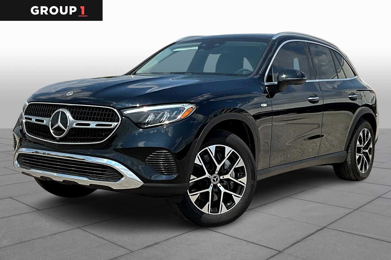 2025 Mercedes-Benz GLC Base's photo