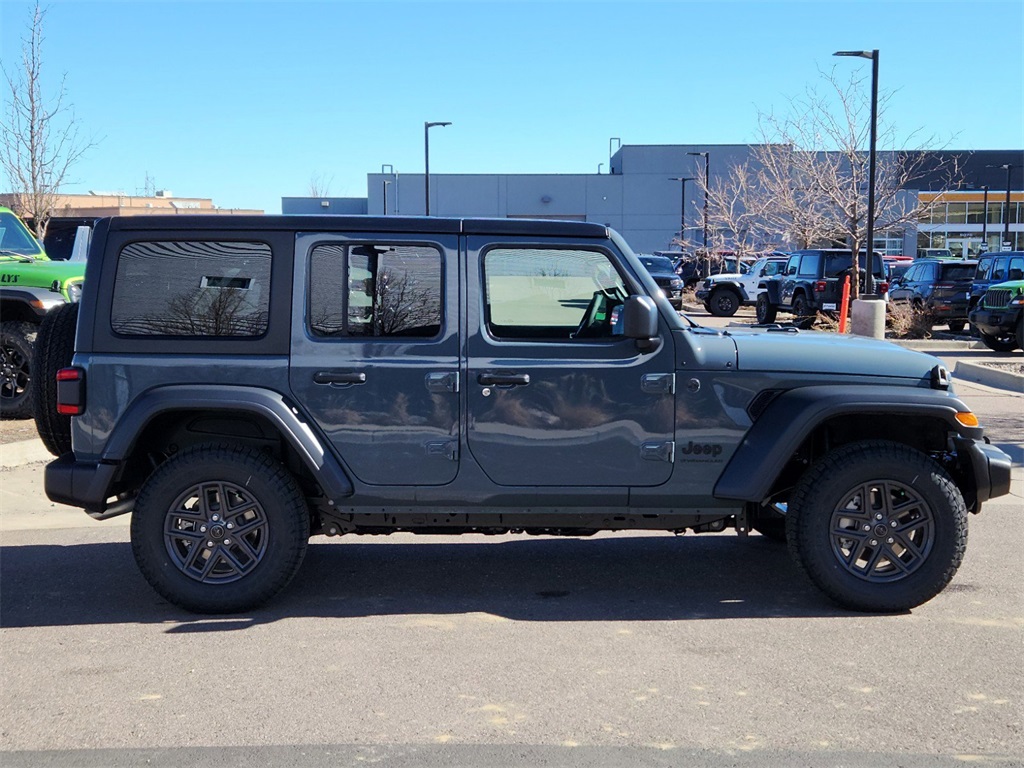 2025 Jeep Wrangler Sport S photo 4