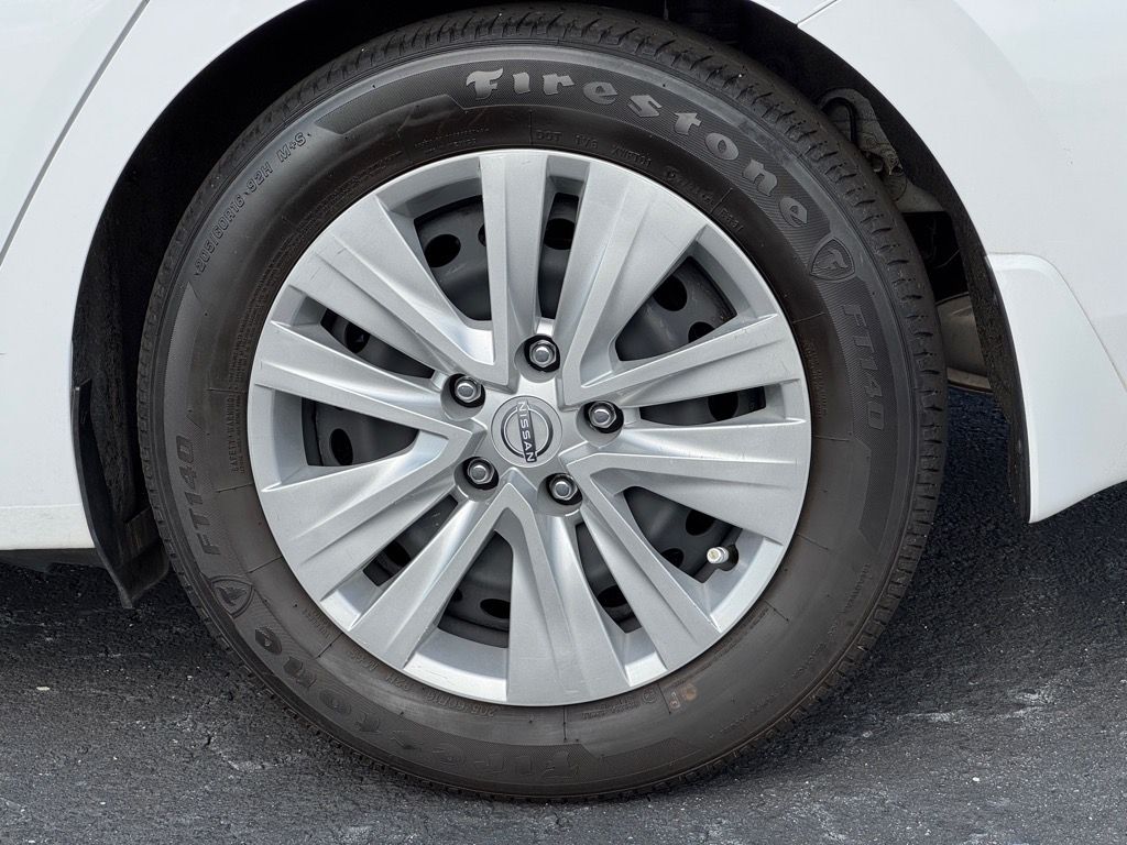 2024 Nissan Sentra S photo 8